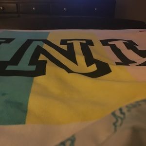 PINK Sherpa throw rainbow